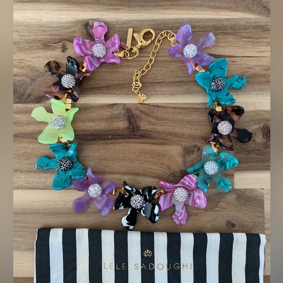 Lele Sadoughi Crystal Lily flower Collar Necklace jewelry new with dust bag - Picture 5 of 8